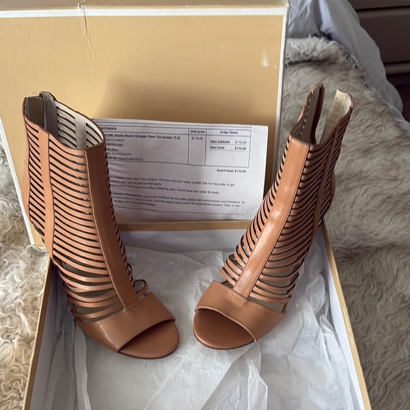 MICHAEL Michael Kors Tan Ankle Boots - Picture 2 of 4